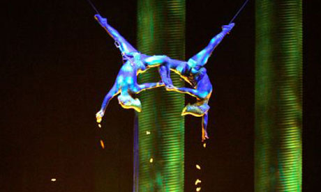 Cirque du Soleil artistája az előadás közben halt meg