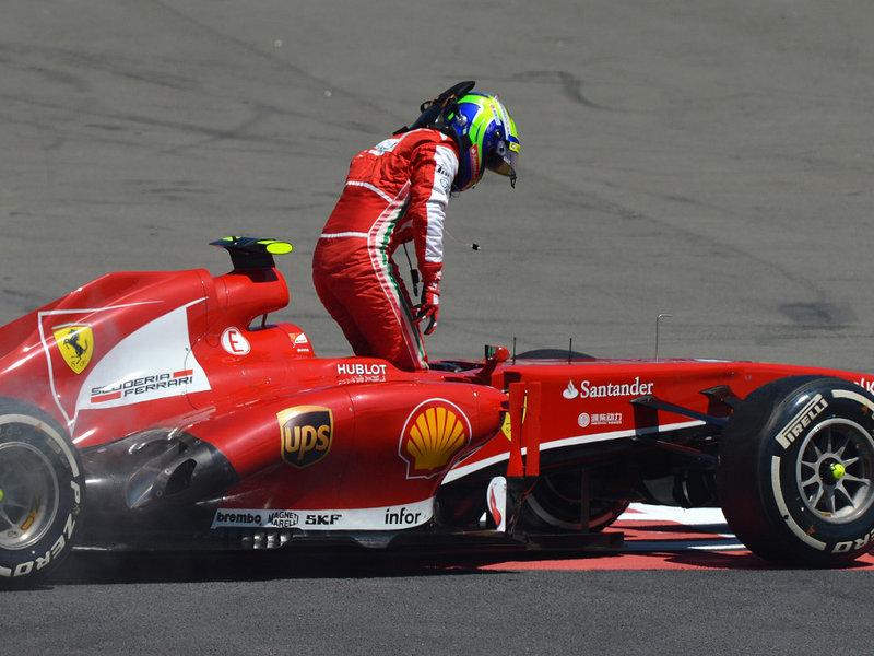 Massa elbukhatja a helyét a Ferrarinál?