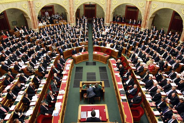 OGY - Hét országgyűlési választókerület határát módosította a parlament