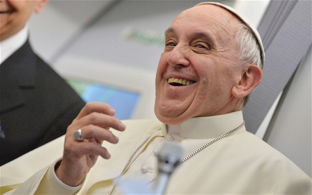 Ferenc pápa nyit a homoszexuálisok felé