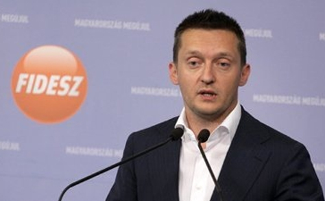Fidesz-KDNP-frakcióülés - Rogán: a frakció továbbra is sürgeti a Kúria döntését devizahitelügyben