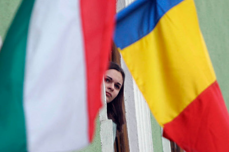 Román kormány: semmi nem írja elő a területi autonómia biztosítását