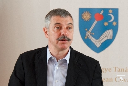 Regisztrált a magyar választói névjegyzékbe az RMDSZ egyik székelyföldi vezetője