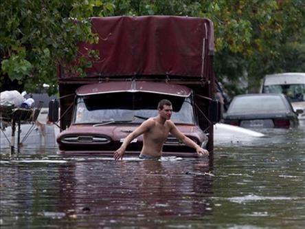 Tovább pusztít az árvíz a romániai Galati megyében
