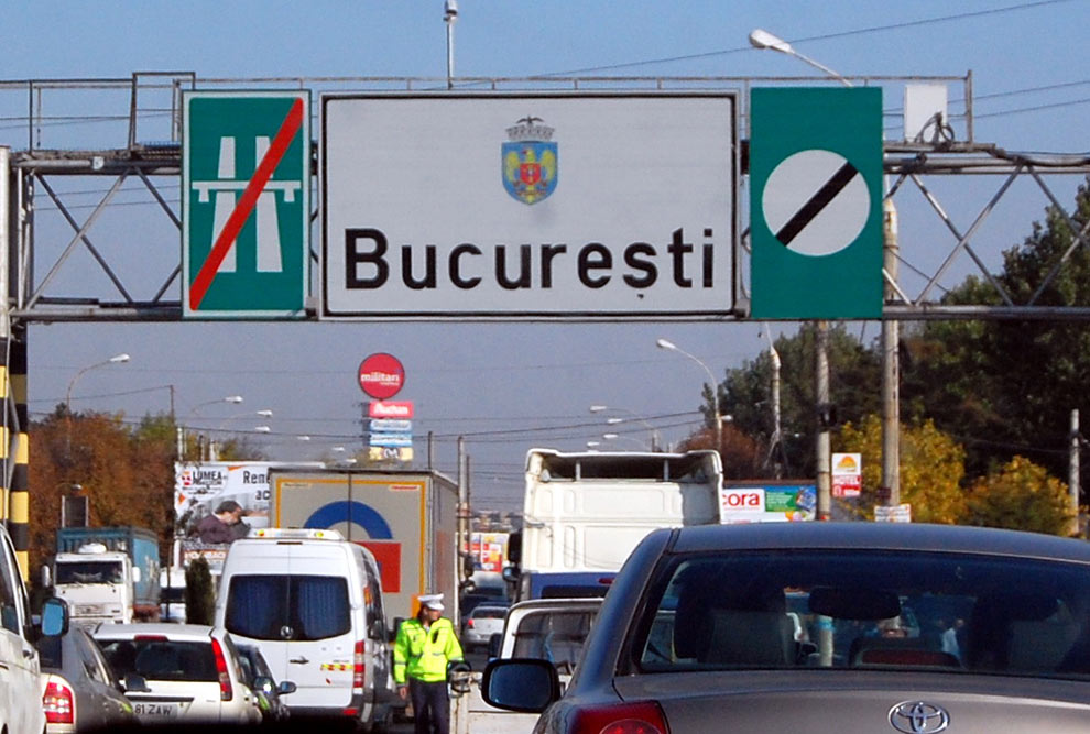 Külügyminisztérium: megerősített ügyeletet tart a bukaresti konzulátus a pénteki magyar-román futballmérkőzés miatt