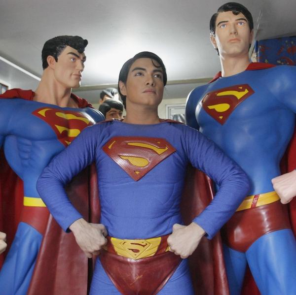 herbert_chavez_poses_with_his_life_sized_superman__4e9689ba7f