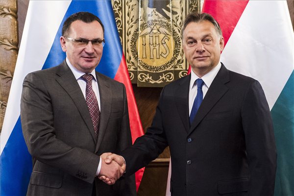 Orbán Viktor fogadta az orosz mezőgazdasági minisztert