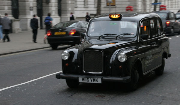 Kína mentette meg a londoni taxit