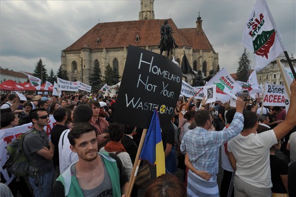 Verespatak - Kolozsváron is folytatódott a tiltakozás