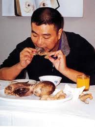 Sokkoló képek! A kínaiak embrióból készült levest esznek - csak erős idegzetűeknek!