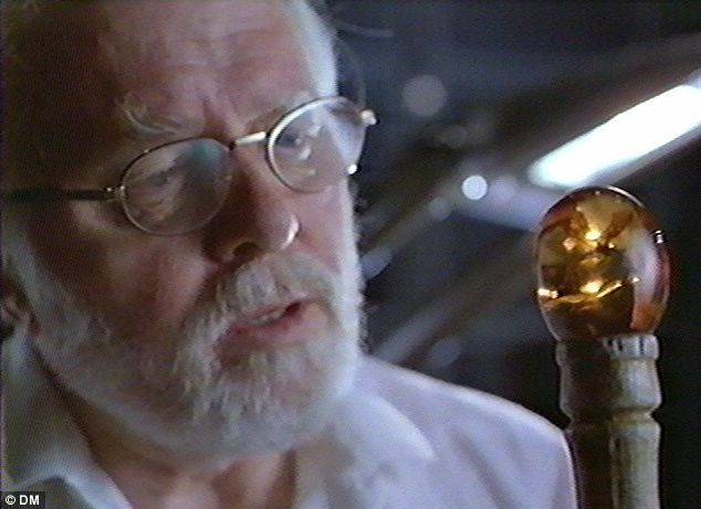 article-2458610-19B35E7D000005DC-258_634x461