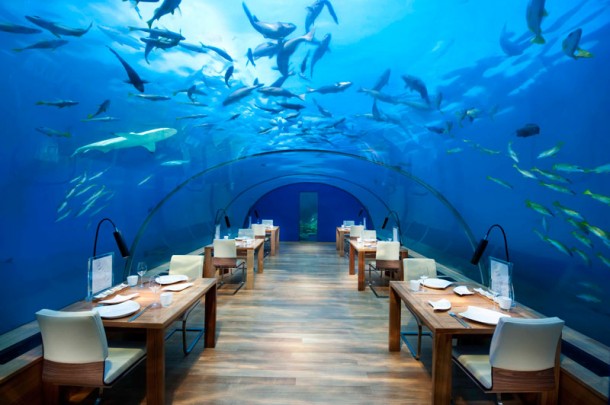 Víz alatti étterem a Maldív-szigeteken
