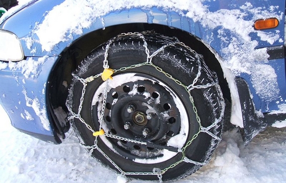 Külügyminisztérium: november közepétől kötelező a téli felszerelés a Macedóniában közlekedő járművekben