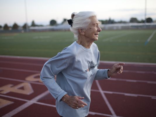 Meghalt a 86 éves maratoni futó a verseny után