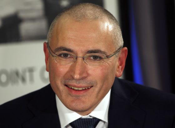 Hodorkovszkij-ügy - Az orosz legfelsőbb bíróság elnöke perújrafelvételt tart szükségesnek az első Yukos-ügyben
