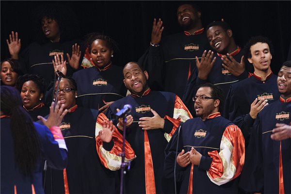 A Virginia State Gospel Chorale gospelkórus koncertje Debrecenben