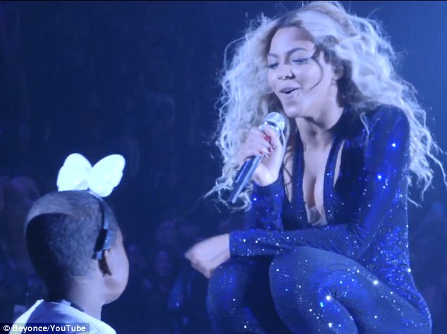 Megható! Beyoncé haldokló rajongójával énekelt duettet! – videó