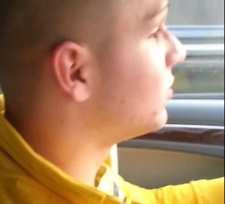 Ez a srác Románia legsötétebb sofőrje? - videó