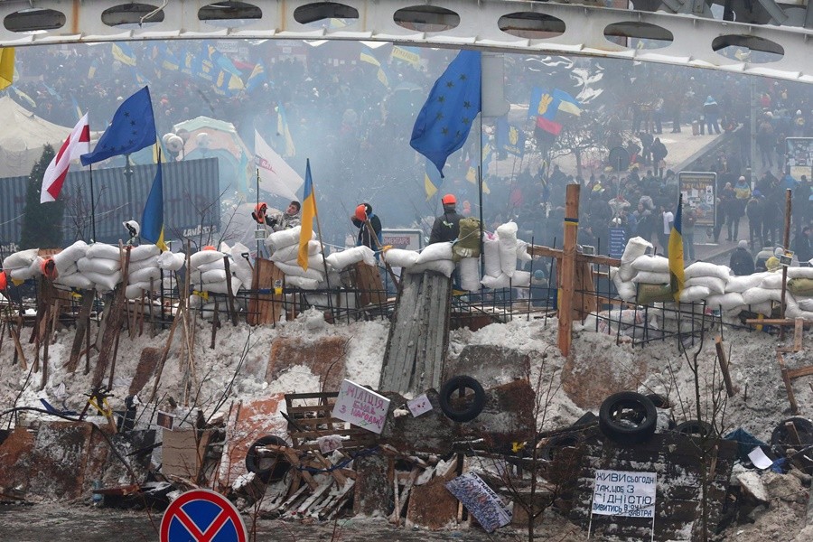 Ukrajnai tüntetések - Folytatódik a tüntetés, szerveződik az ellentüntetés