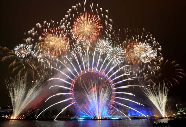 A dubai tűzijáték bekerült a Guinness Rekordok Könyvébe - videó
