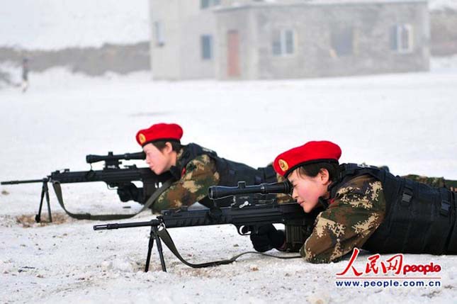 Kemény katonák a női tengerészgyalogosok Kínában