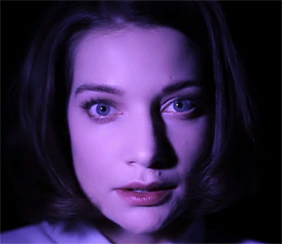 Így változik át az arcunk a fény hatására! – videó