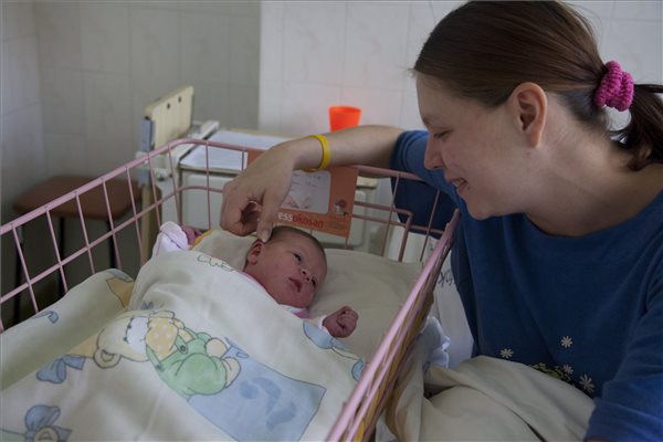 A siófoki kórházban született 2014-ben az ország első babája