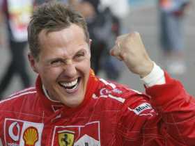 Michael Schumachert tényleg elkezdték felébreszteni a kómából! 