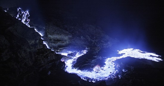 blue-lava2-550x290