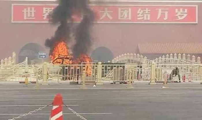 Halálos áldozatokkal járó robbantások a kínai Hszincsiangban