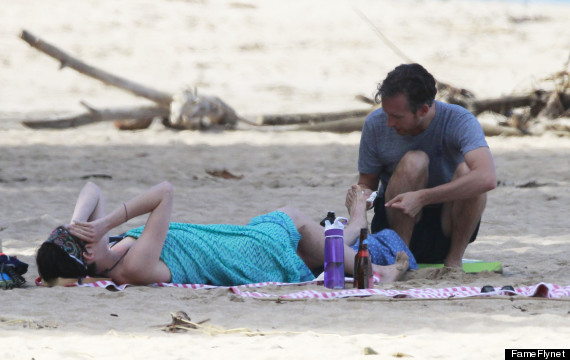Anne Hathaway & Adam Shulman Enjoy The Beach In Hawaii