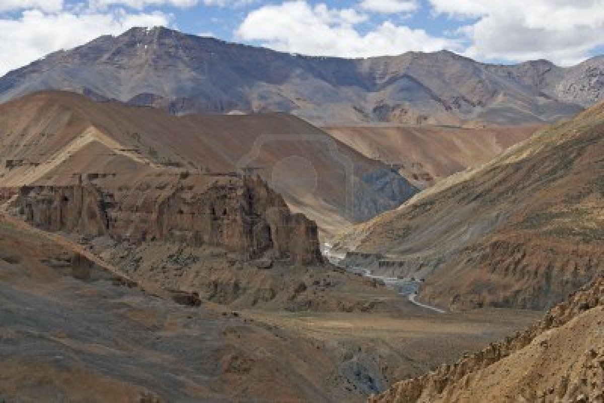 A világ legmagasabban fekvő útépítői a Himalájában