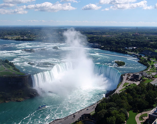 Az elképesztő Niagara-vízesés - videó
