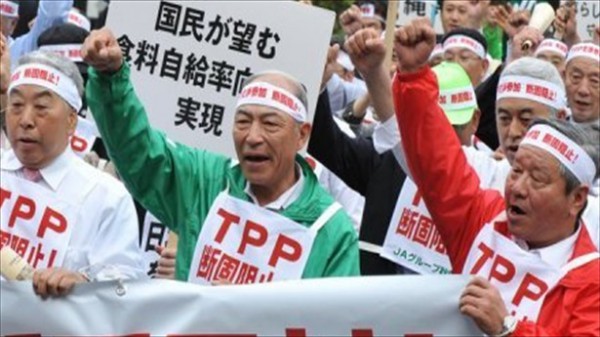 Farmers-stage-a-protest-march-during-an-anti-TPP-Trans-Pacific-Partnership-rally-in-Tokyo-on-April-25-2012.-File-photo-via-AFP.