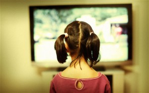 tévé és távirányító: ez határozza meg a gyermekek jövőjét?