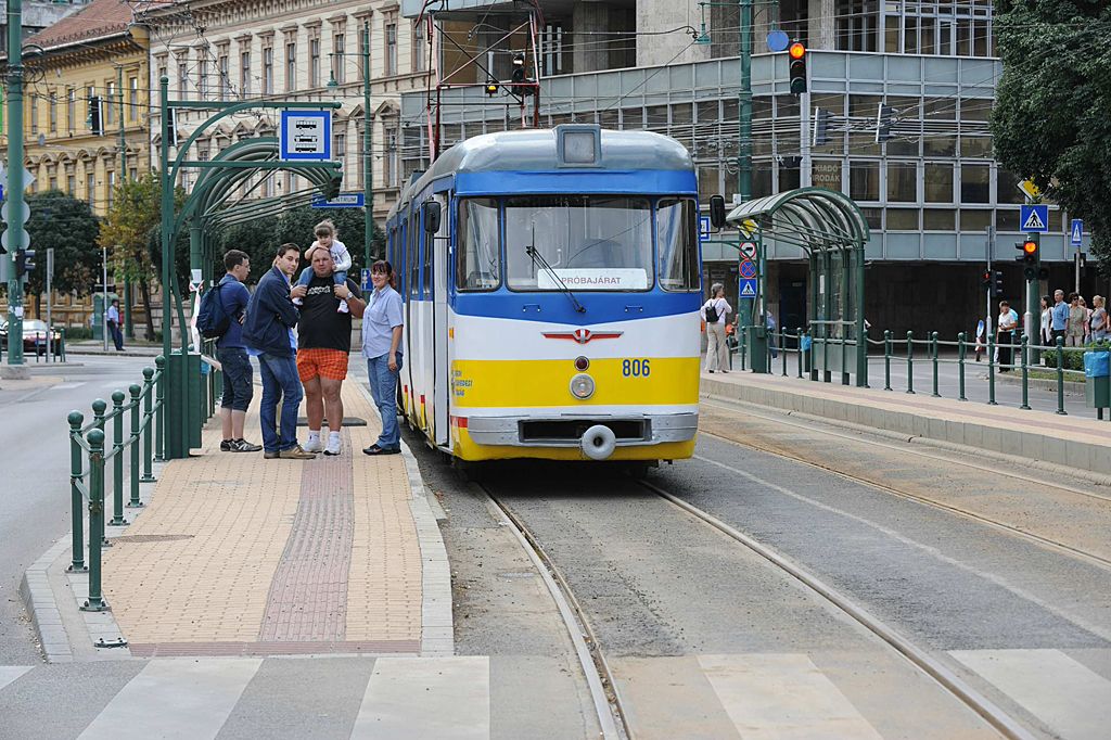 Elindult az utastájékoztató-rendszer tesztüzeme a szegedi megállókban