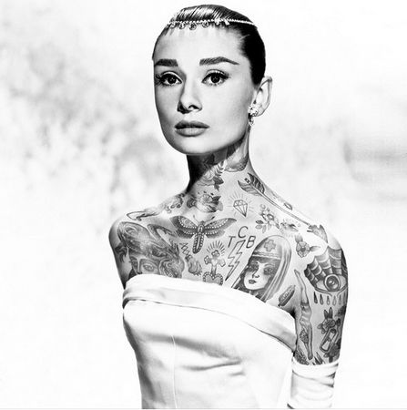 Őrült ötlet - hírességek elképzelt tetoválásokkal borítva