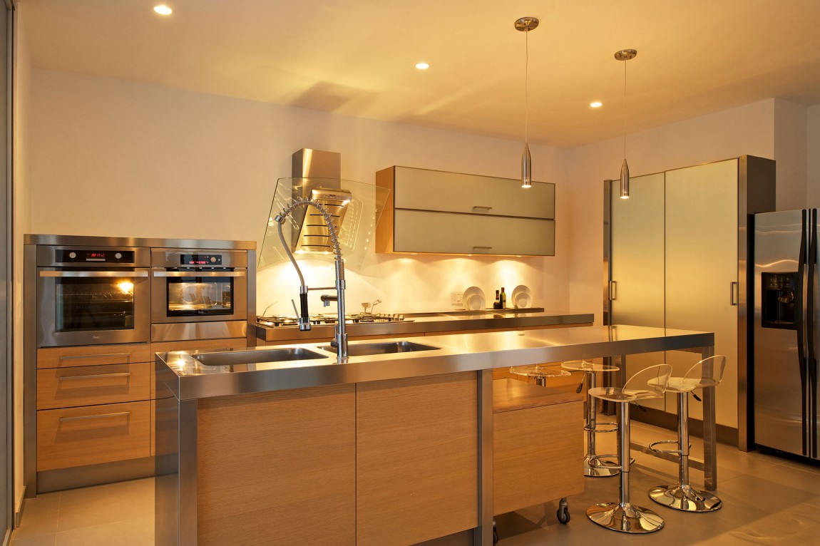 Impeccable-looking-kitchen (1)