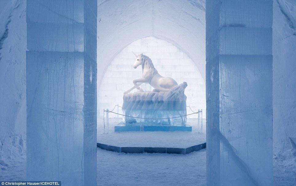 A világ egyik legdrágább szállodája jégből - elképesztő szobákkal 