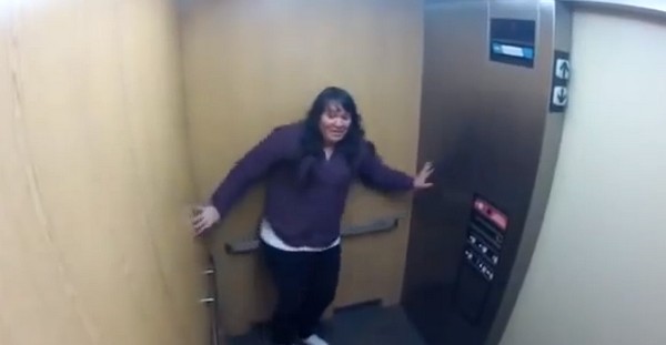 Újabb liftes szívatás- videó