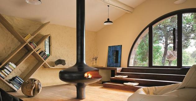 three-modern-fireplaces-create-stunning-focal-points-1-thumb-630xauto-37364 (1)