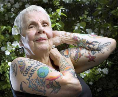 Amikor nyugdíjas leszel, így fognak kinézni tetoválásaid