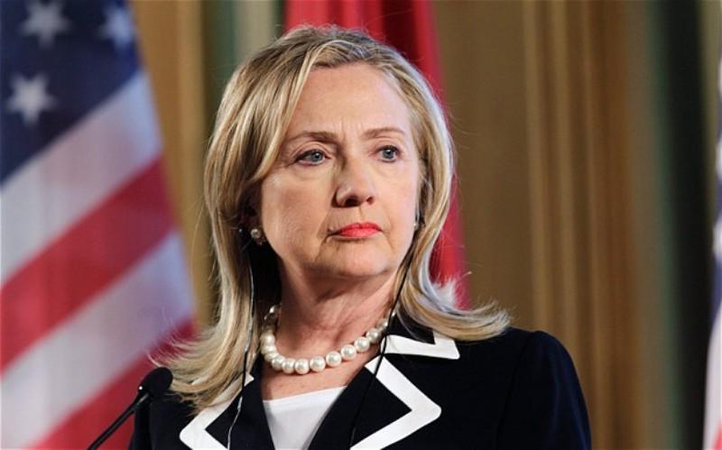 Hillary Clinton kampányát Nevadában örömlányok is támogatják