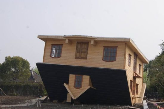 Fejtetőre állított ház épül Sanghajban