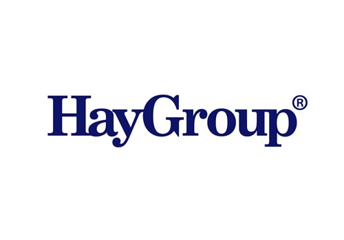 Hay Group: több nő dolgozik, de nőtt a fizetési különbség a férfiakhoz képest