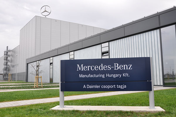 Indul a harmadik műszak a Mercedes-Benz kecskeméti gyárában