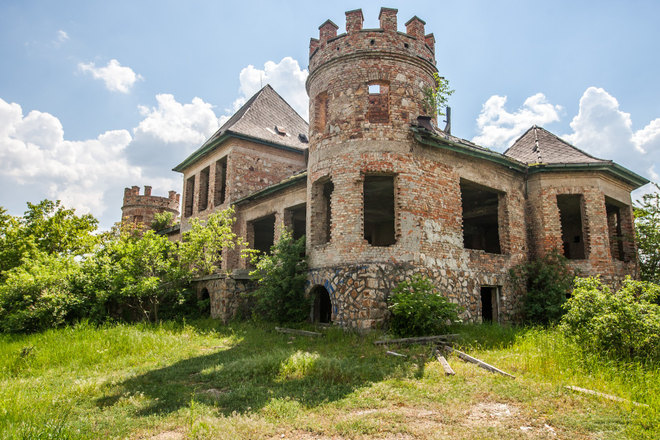 Hátborzongató kastély Magyarországon