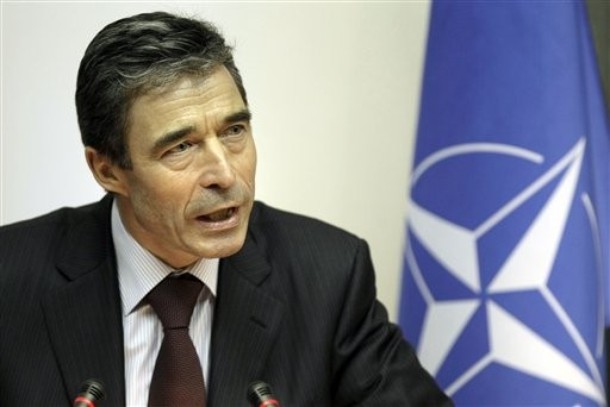 Ukrán válság - Rasmussen: láthatóbb lesz Keleten a NATO-jelenlét