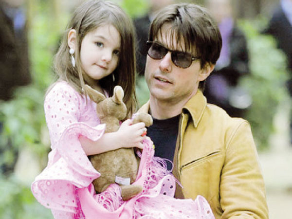 A szekta miatt nem látogatja Tom Cruise a lányát