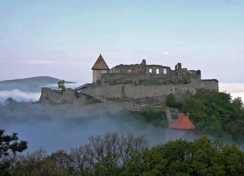 Dunakanyari szezonnyitót tartottak a turisztikai szakemberek Visegrádon